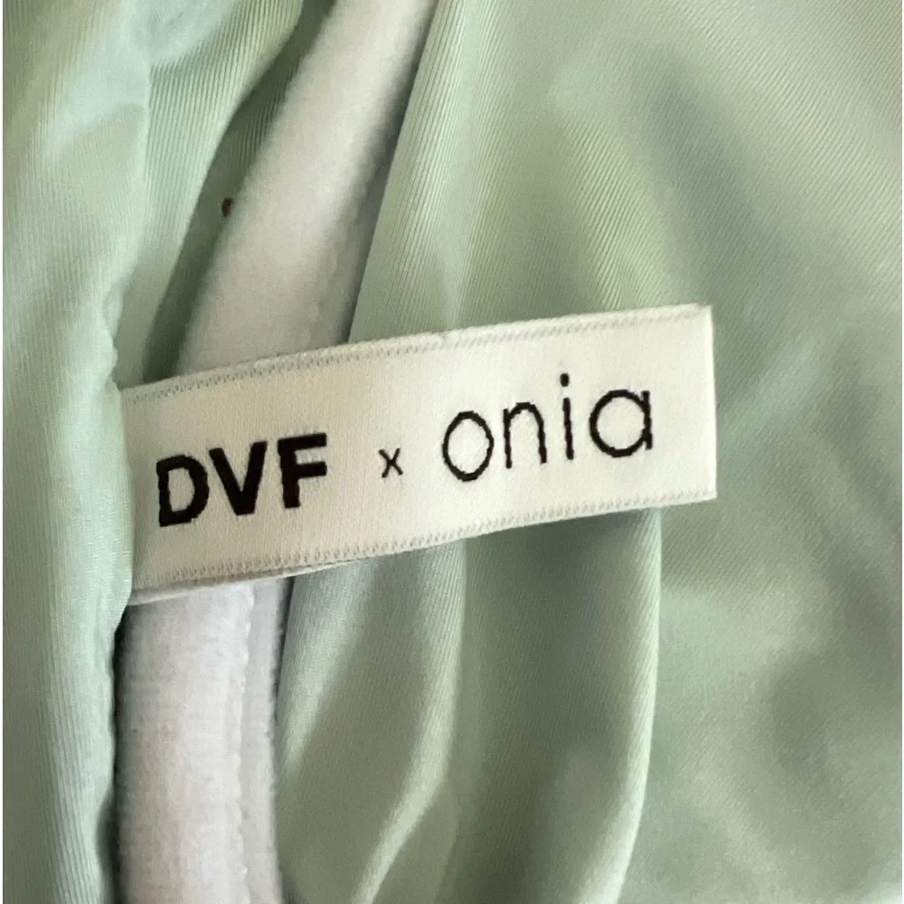 Diane Von Furstenberg stunning dvf